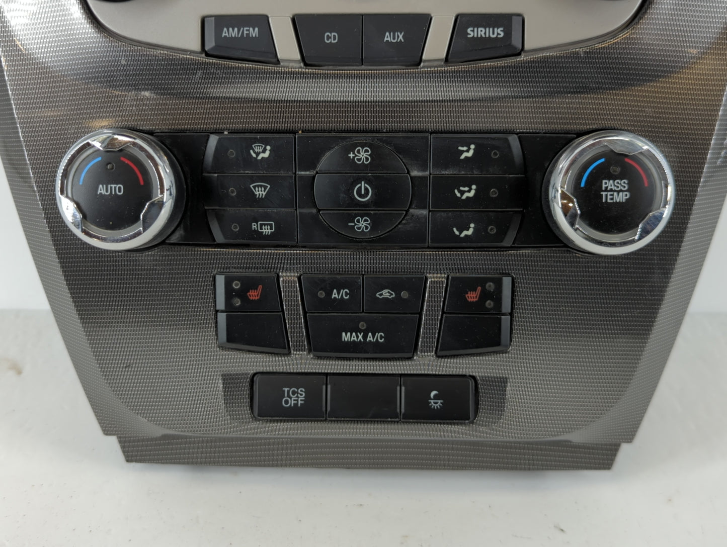 2010-2012 Ford Fusion Radio AM FM Cd Player Receiver Replacement P/N:9E5T-18A802-AE Fits Fits 2010 2011 2012 OEM Used Auto P