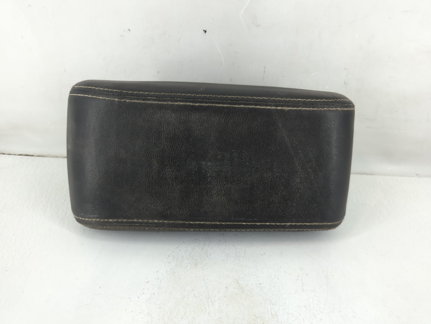 2011 Ford Fusion Center Console Armrest Cover Lid P/N:6E53-5406050-AA Fits OEM Used Auto Parts - Oemusedautoparts1.com