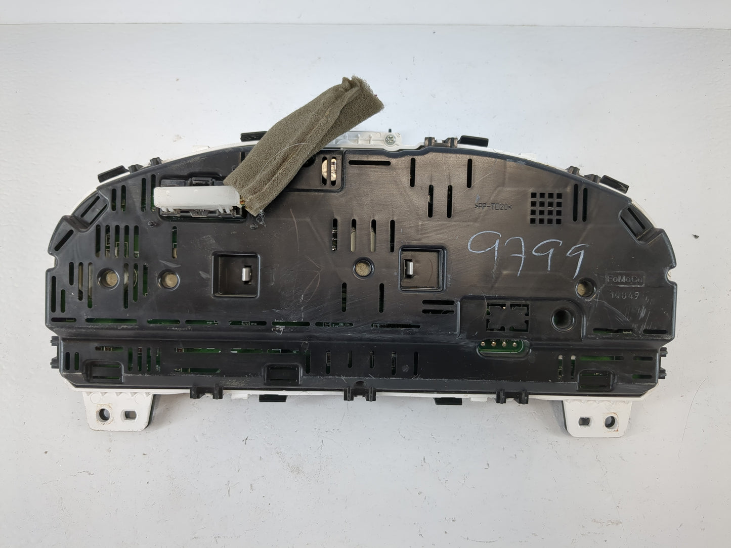 2011-2012 Ford Fusion Instrument Cluster Speedometer Gauges P/N:BE5T-10849-CD Fits Fits 2011 2012 OEM Used Auto Parts - Oemu