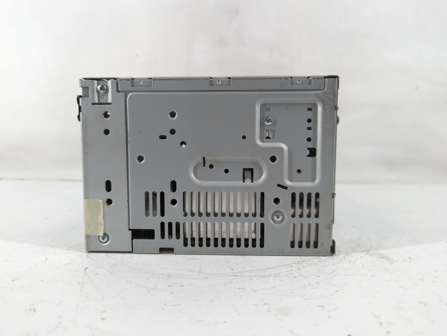 2011-2012 Ford Fusion Radio AM FM Cd Player Receiver Replacement P/N:BE5T-19C107-BA Fits Fits 2011 2012 OEM Used Auto Parts 