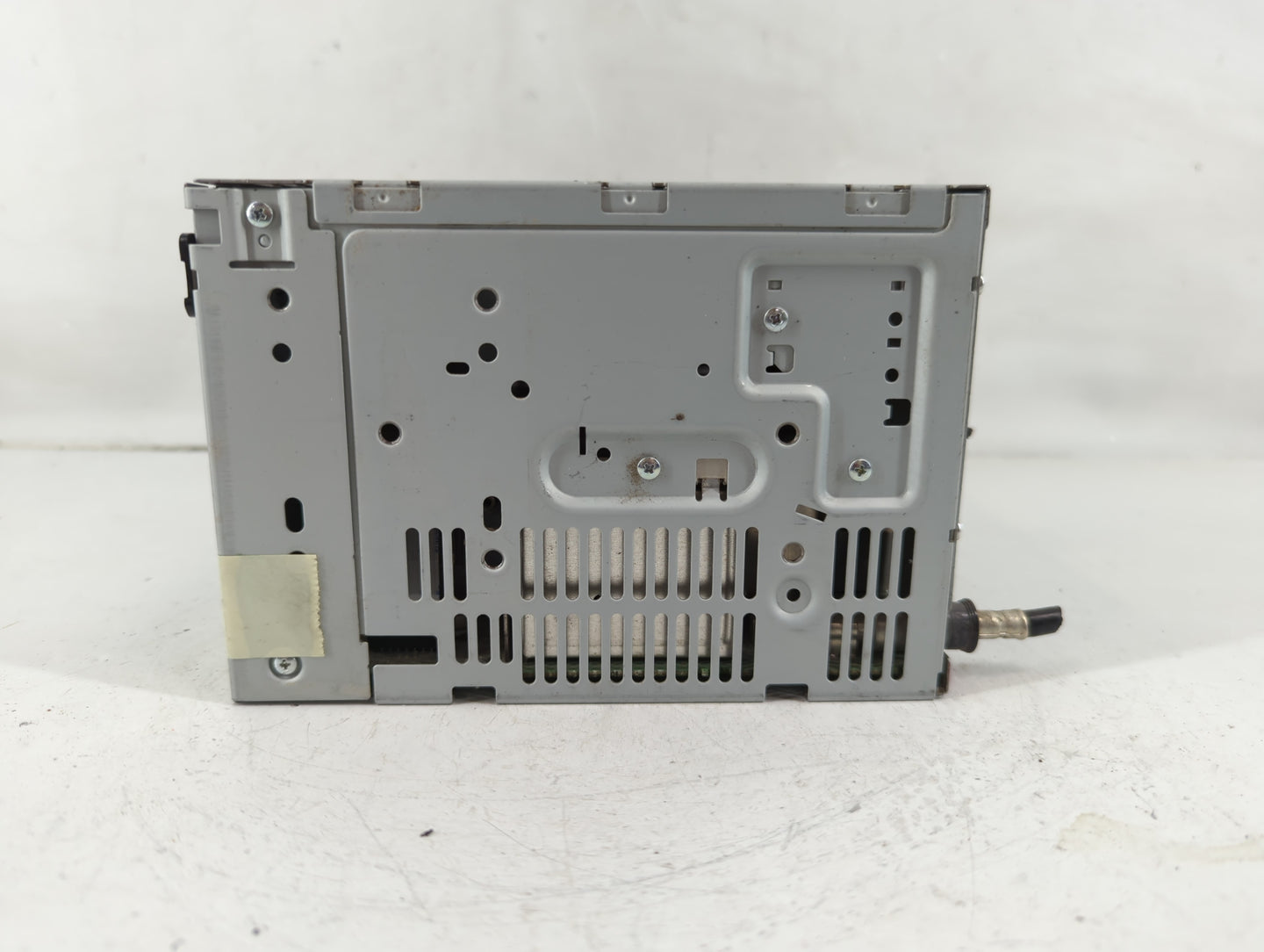 2010-2012 Ford Fusion Radio AM FM Cd Player Receiver Replacement P/N:BE5T-19C157-AA Fits Fits 2010 2011 2012 OEM Used Auto P