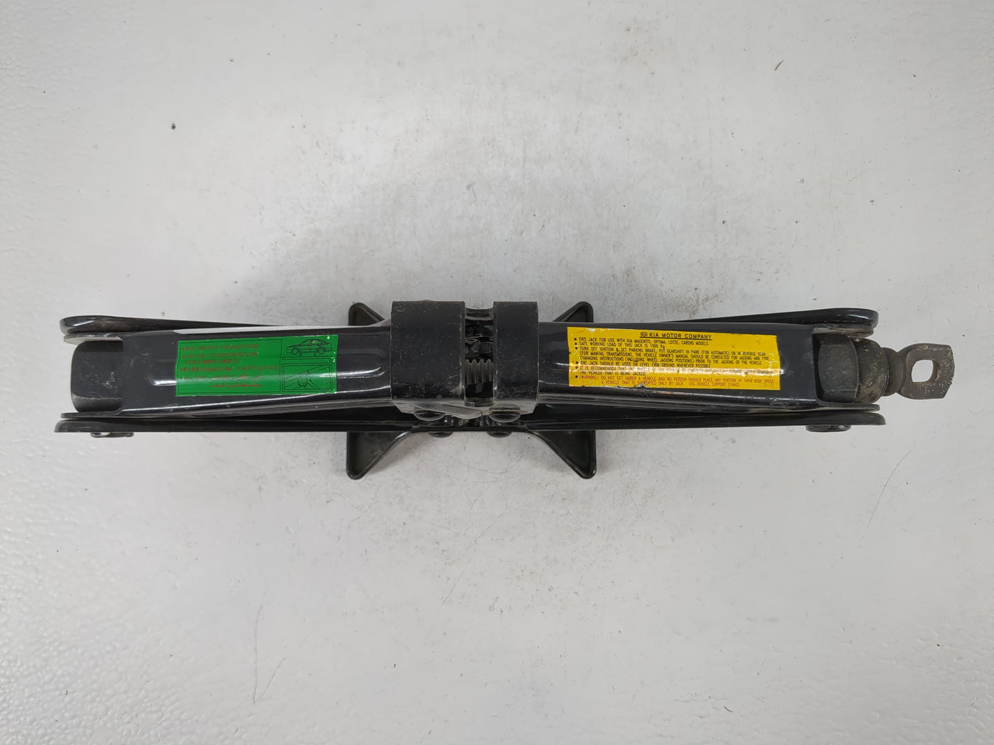 2011 Ford Fusion Spare Scissor Car Jack 1120617 - Oemusedautoparts1.com
