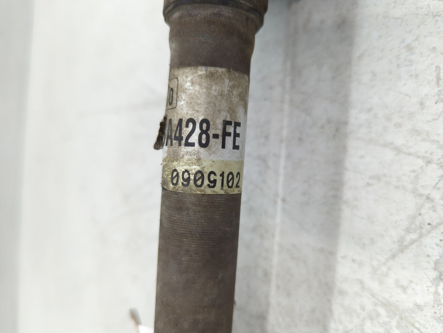 2010-2012 Ford Fusion Axle Shaft Front Driver Cv C/v - Oemusedautoparts1.com