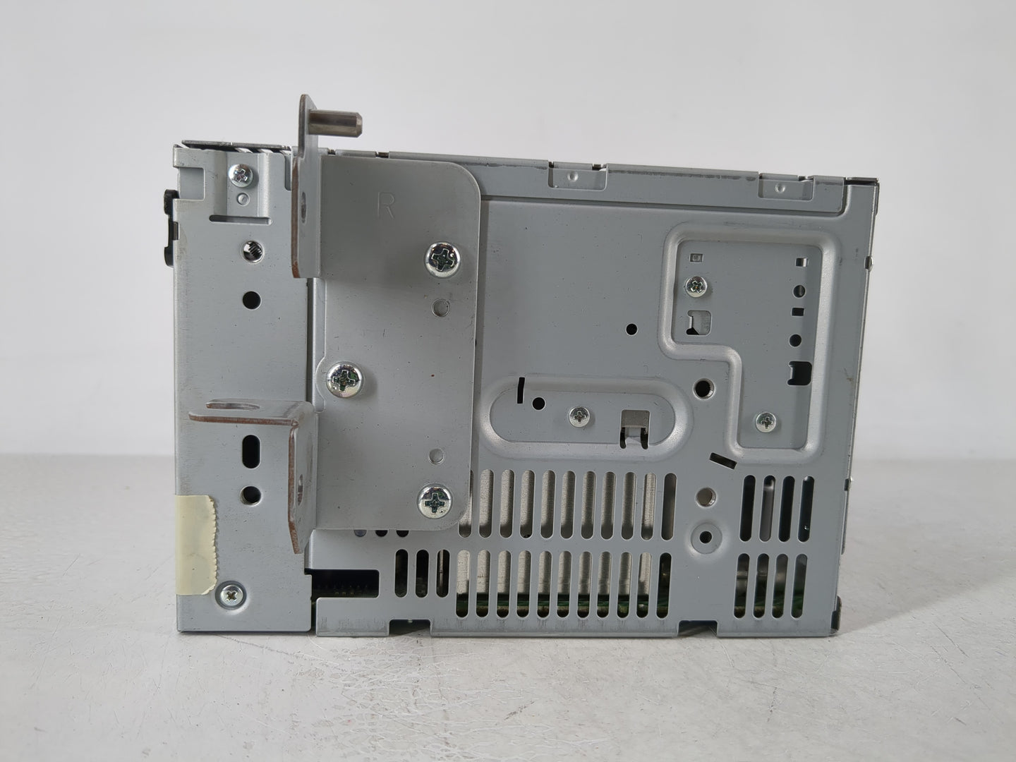 2010-2012 Ford Fusion Radio AM FM Cd Player Receiver Replacement P/N:BE5T-19C157-AA Fits Fits 2010 2011 2012 OEM Used Auto P