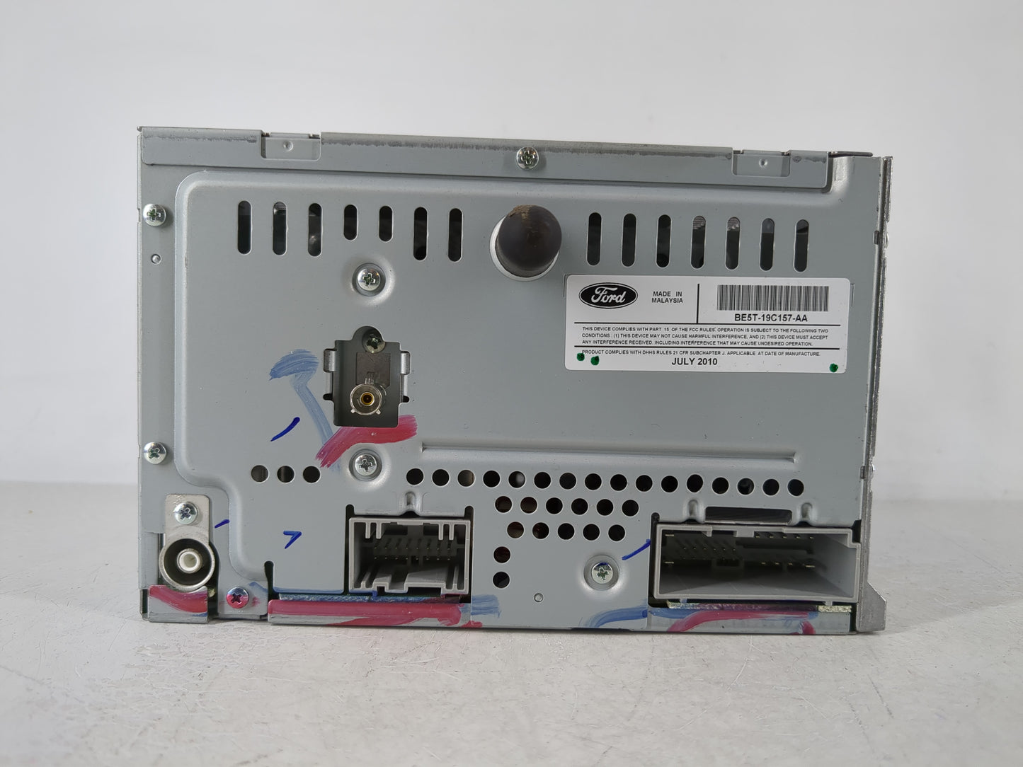 2010-2012 Ford Fusion Radio AM FM Cd Player Receiver Replacement P/N:BE5T-19C157-AA Fits Fits 2010 2011 2012 OEM Used Auto P