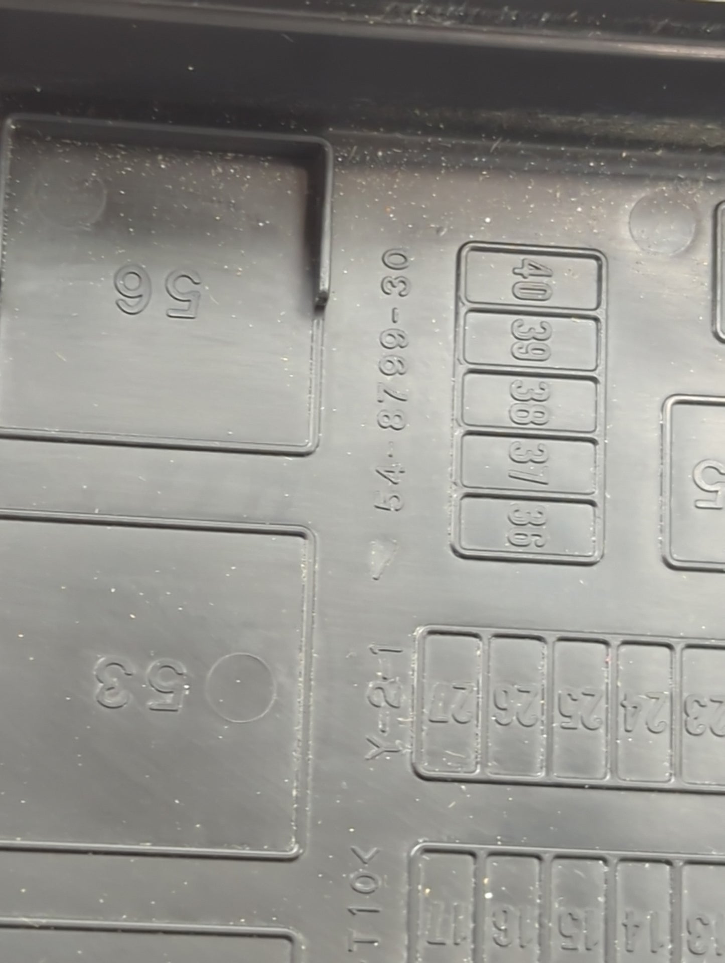 2010-2012 Ford Fusion Fusebox Fuse Box Panel Relay Module Fits Fits 2010 2011 2012 OEM Used Auto Parts - Oemusedautoparts1.c