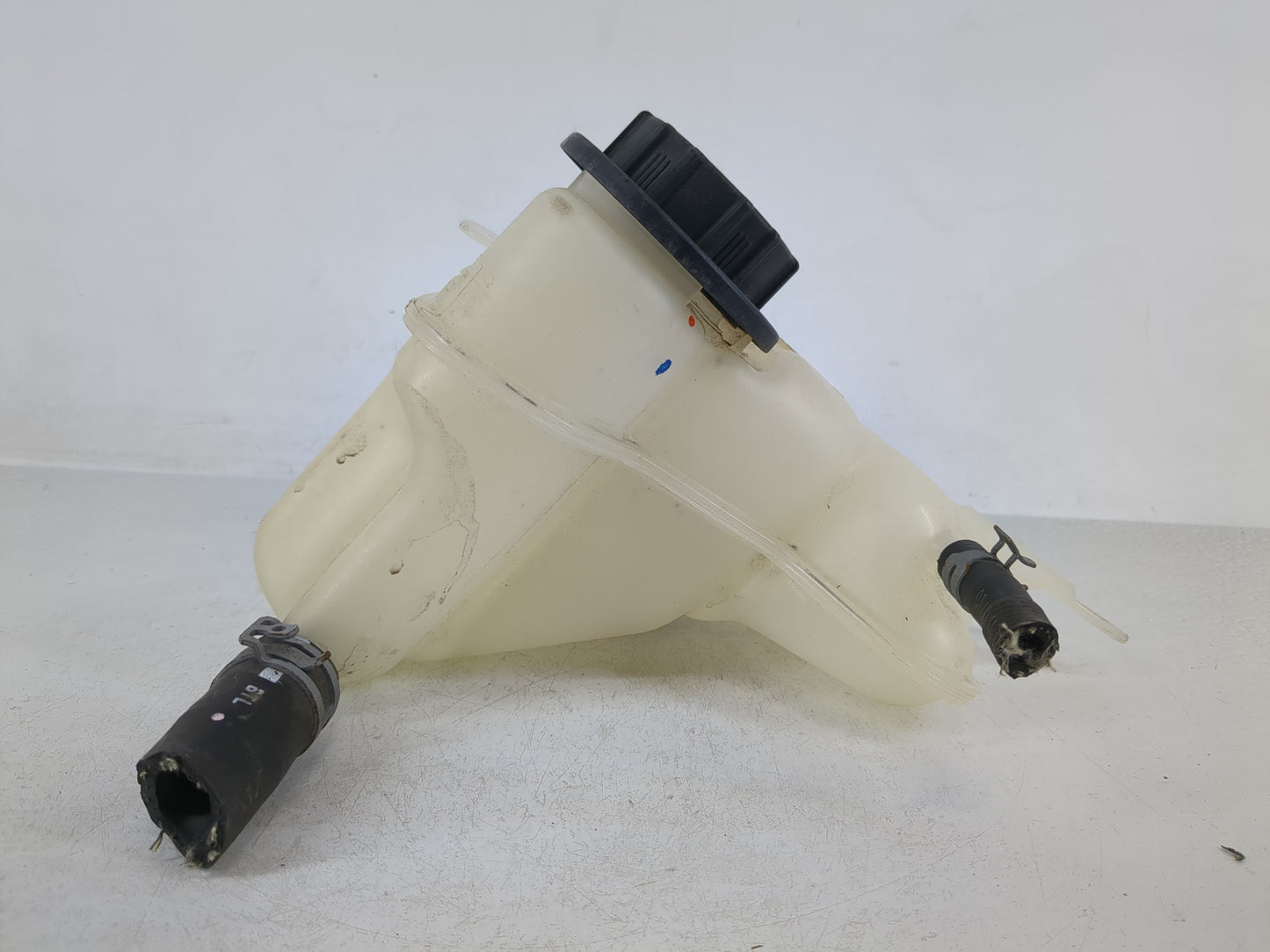 Ford Fusion Windshield Washer Fluid Reservoir Bottle Oem - Oemusedautoparts1.com