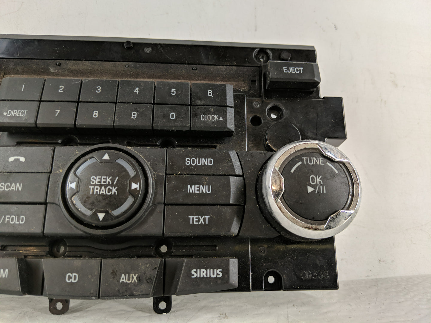 2010-2012 Ford Fusion Radio AM FM Cd Player Receiver Replacement P/N:9E5T-18A802-AE Fits Fits 2010 2011 2012 OEM Used Auto P