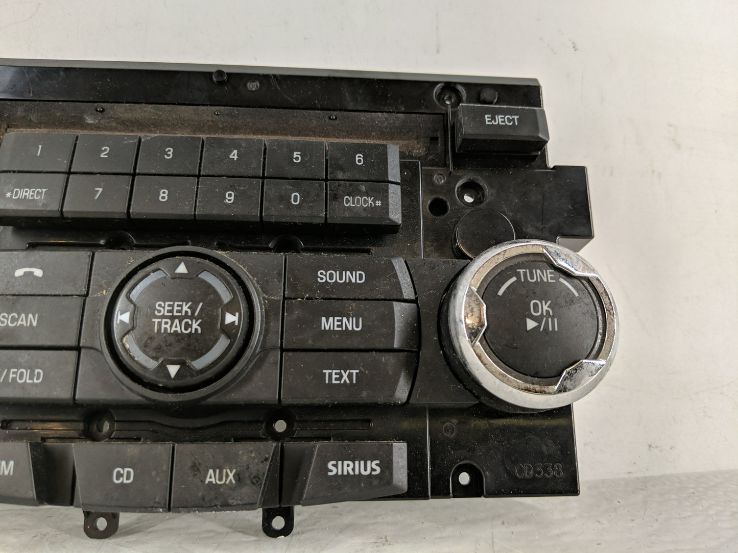 2010-2012 Ford Fusion Radio AM FM Cd Player Receiver Replacement P/N:9E5T-18A802-AE Fits Fits 2010 2011 2012 OEM Used Auto P