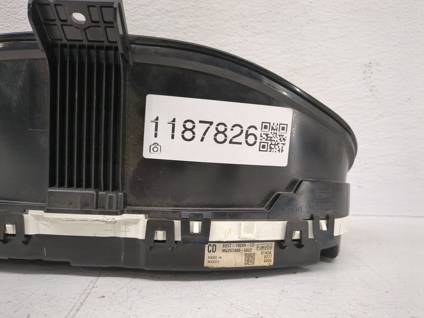 2011-2012 Ford Fusion Instrument Cluster Speedometer Gauges P/N:BE5T-10849-CD Fits Fits 2011 2012 OEM Used Auto Parts - Oemu