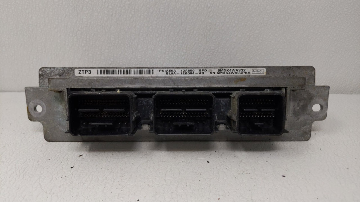 2011 Ford Fusion PCM Engine Control Computer ECU ECM PCU OEM P/N:AE5A-12A650-DFC AE5A-12A650-EPD OEM Used Auto Parts - Oemus