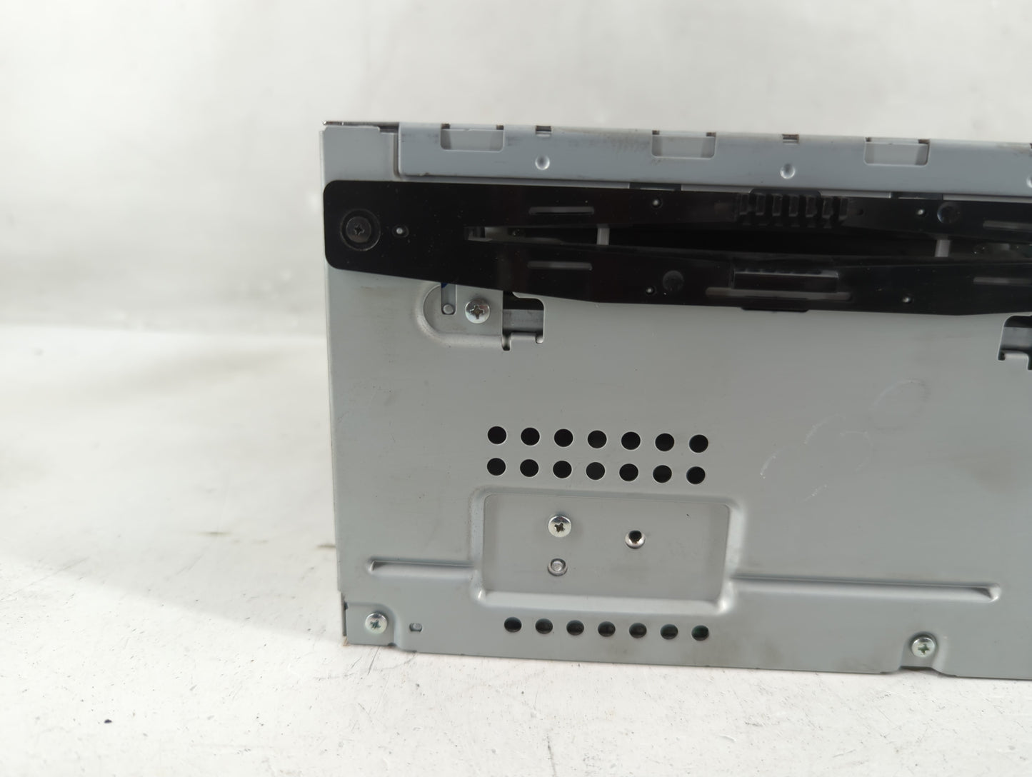 2011-2012 Ford Fusion Radio AM FM Cd Player Receiver Replacement P/N:BE5T-18D822-AB Fits Fits 2011 2012 OEM Used Auto Parts 