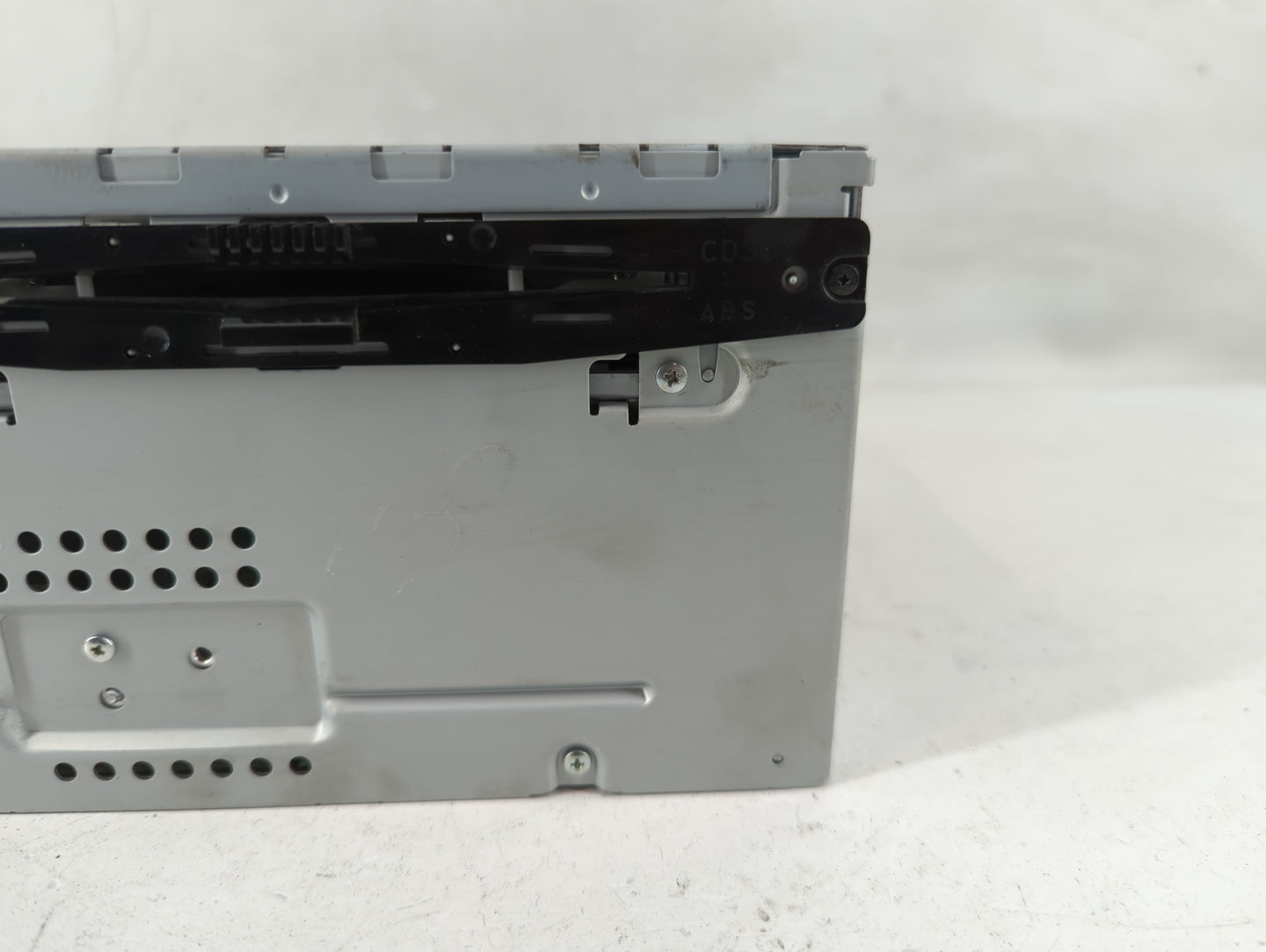 2011-2012 Ford Fusion Radio AM FM Cd Player Receiver Replacement P/N:BE5T-18D822-AB Fits Fits 2011 2012 OEM Used Auto Parts 