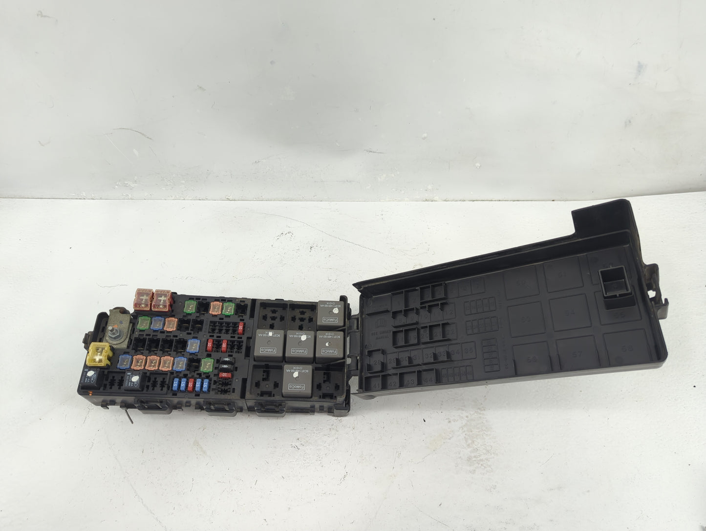 2010-2012 Ford Fusion Fusebox Fuse Box Panel Relay Module Fits Fits 2010 2011 2012 OEM Used Auto Parts - Oemusedautoparts1.c