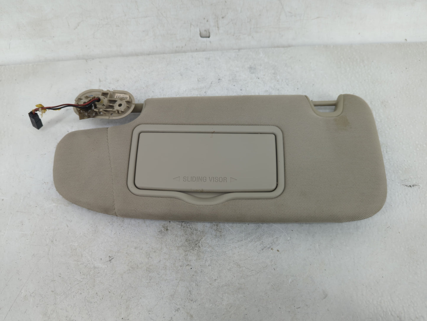 2010-2012 Ford Fusion Sun Visor Shade Replacement Driver Left Mirror Fits Fits 2010 2011 2012 OEM Used Auto Parts - Oemuseda