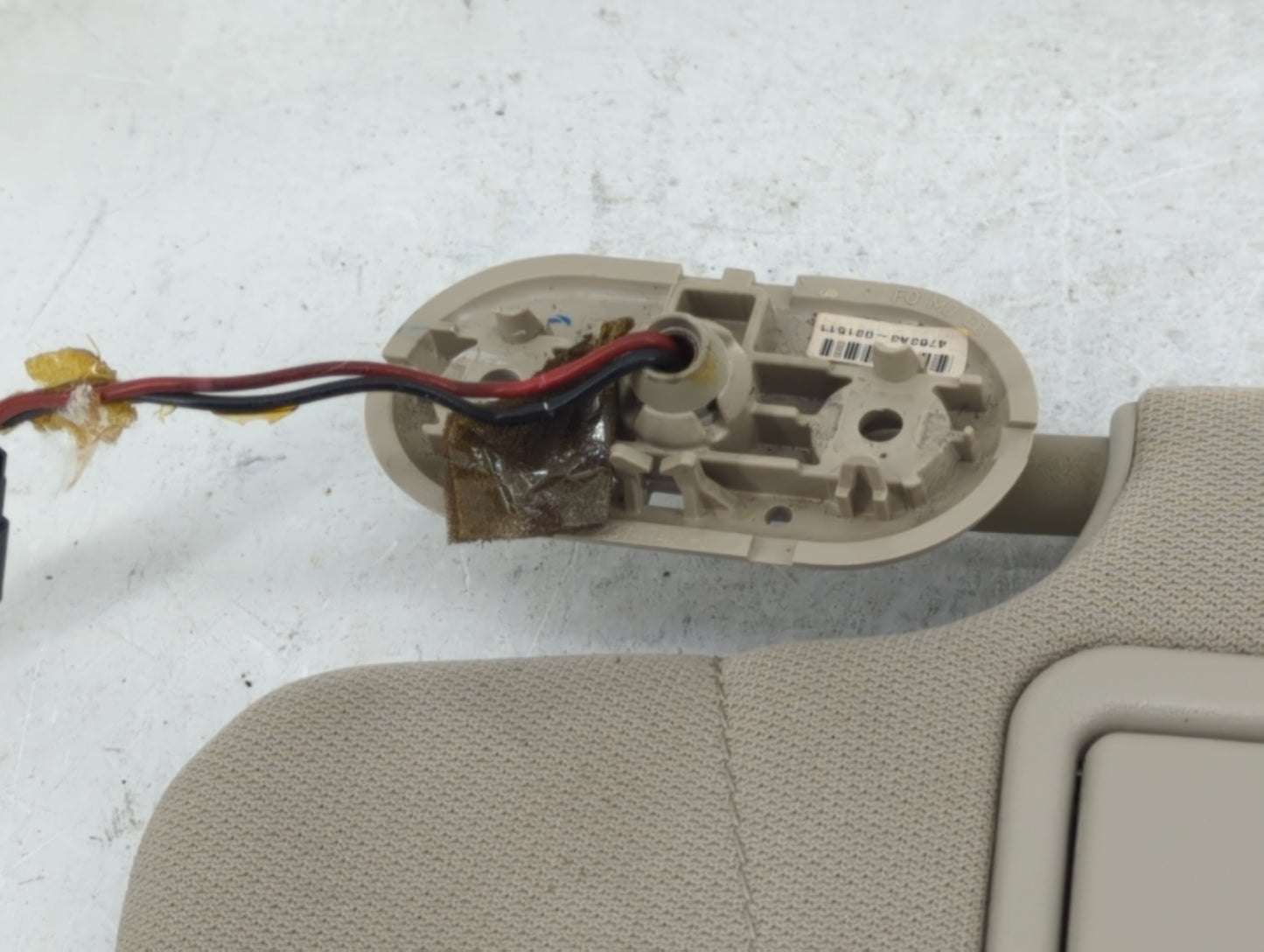 2010-2012 Ford Fusion Sun Visor Shade Replacement Driver Left Mirror Fits Fits 2010 2011 2012 OEM Used Auto Parts - Oemuseda
