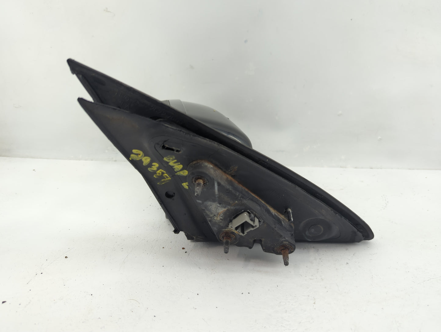2011-2012 Ford Fusion Driver Side View Mirror - Left Door Mirror OEM Used - Oemusedautoparts1.com