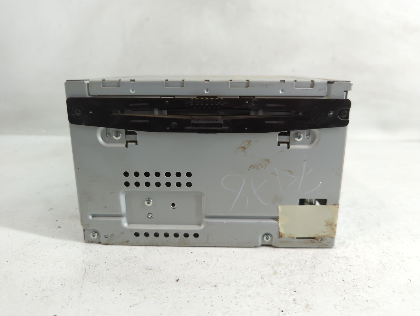 2010-2012 Ford Fusion Radio AM FM Cd Player Receiver Replacement P/N:BE5T-19C157-AA Fits Fits 2010 2011 2012 OEM Used Auto P