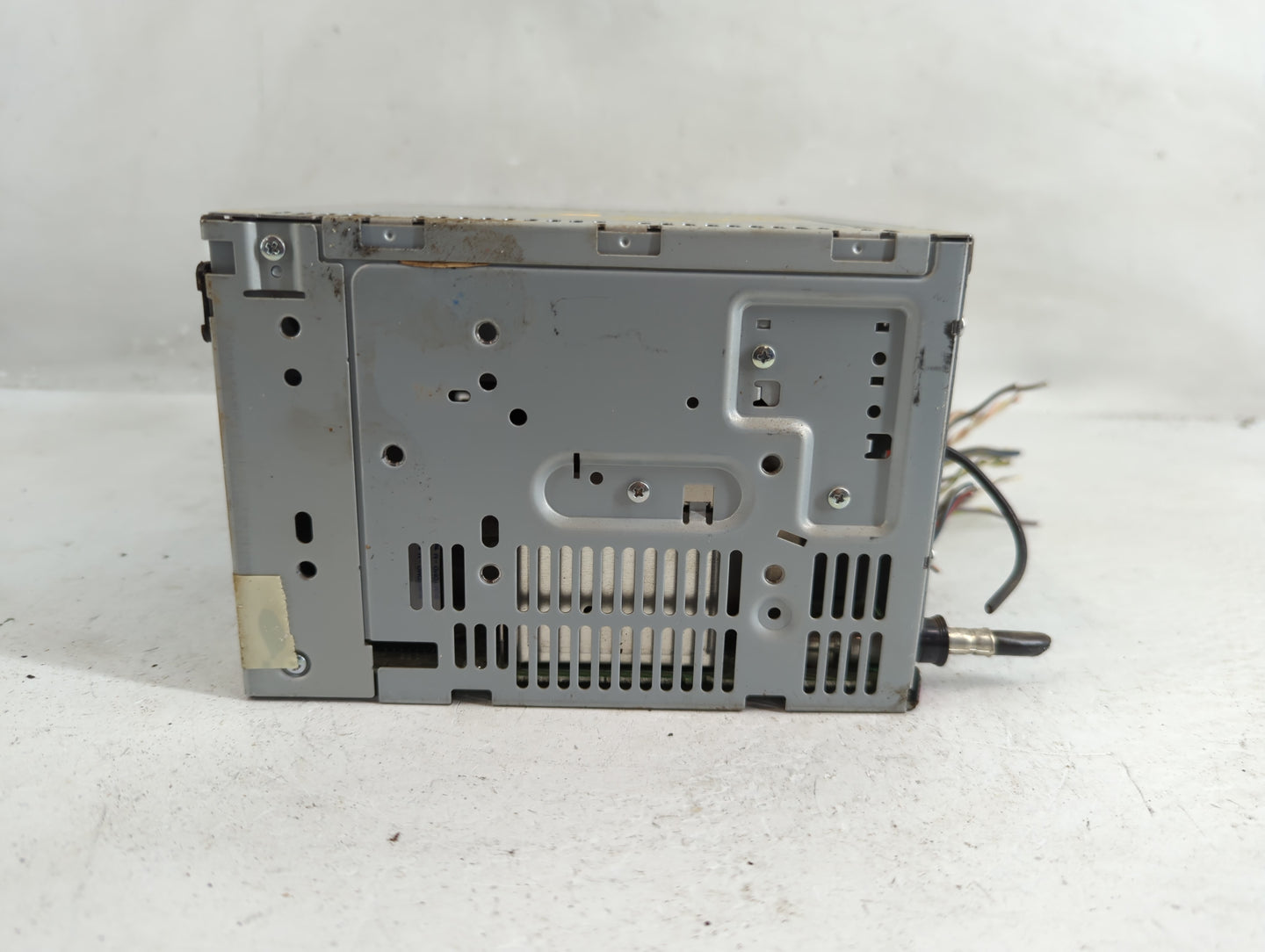 2010-2012 Ford Fusion Radio AM FM Cd Player Receiver Replacement P/N:BE5T-19C157-AA Fits Fits 2010 2011 2012 OEM Used Auto P