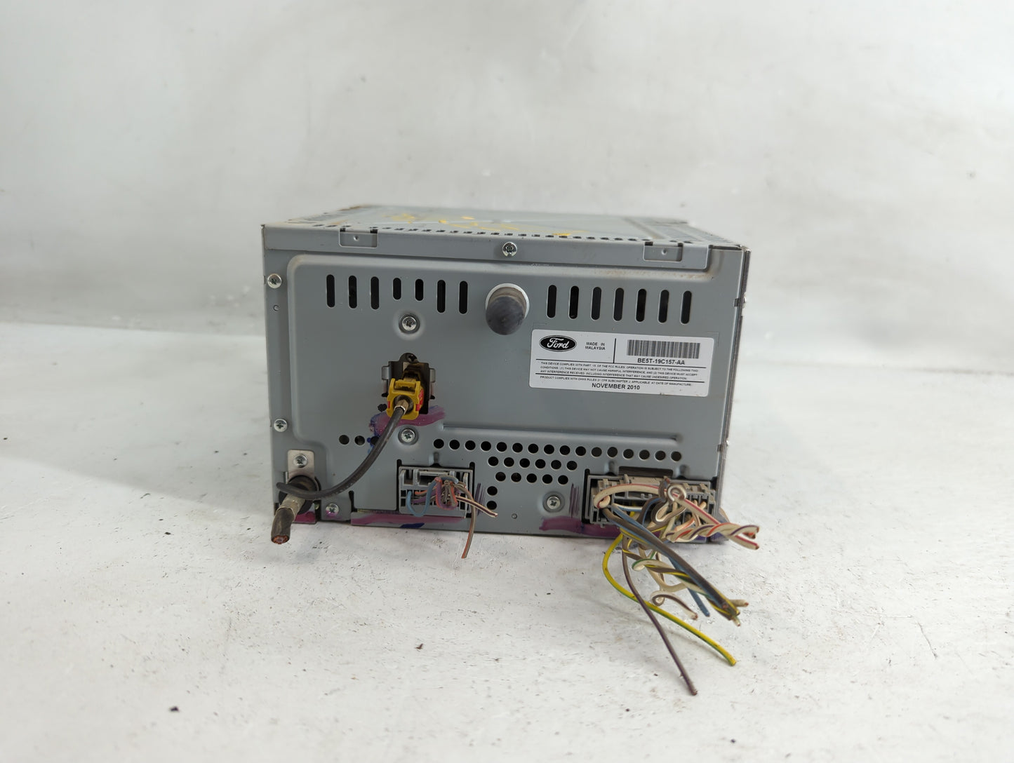 2010-2012 Ford Fusion Radio AM FM Cd Player Receiver Replacement P/N:BE5T-19C157-AA Fits Fits 2010 2011 2012 OEM Used Auto P
