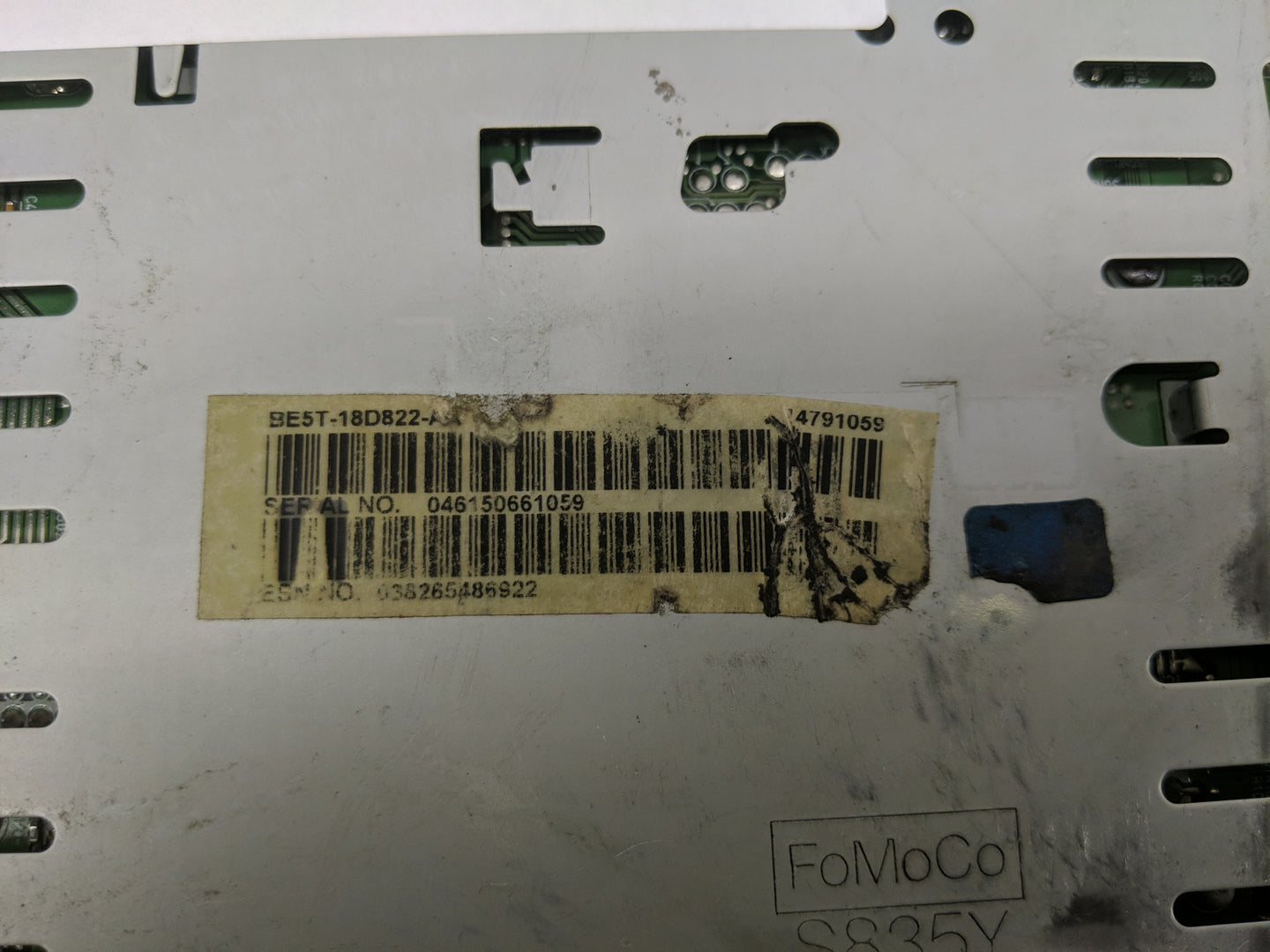 2011-2012 Ford Fusion Radio AM FM Cd Player Receiver Replacement P/N:BE5T-18D822-AA Fits Fits 2011 2012 OEM Used Auto Parts 