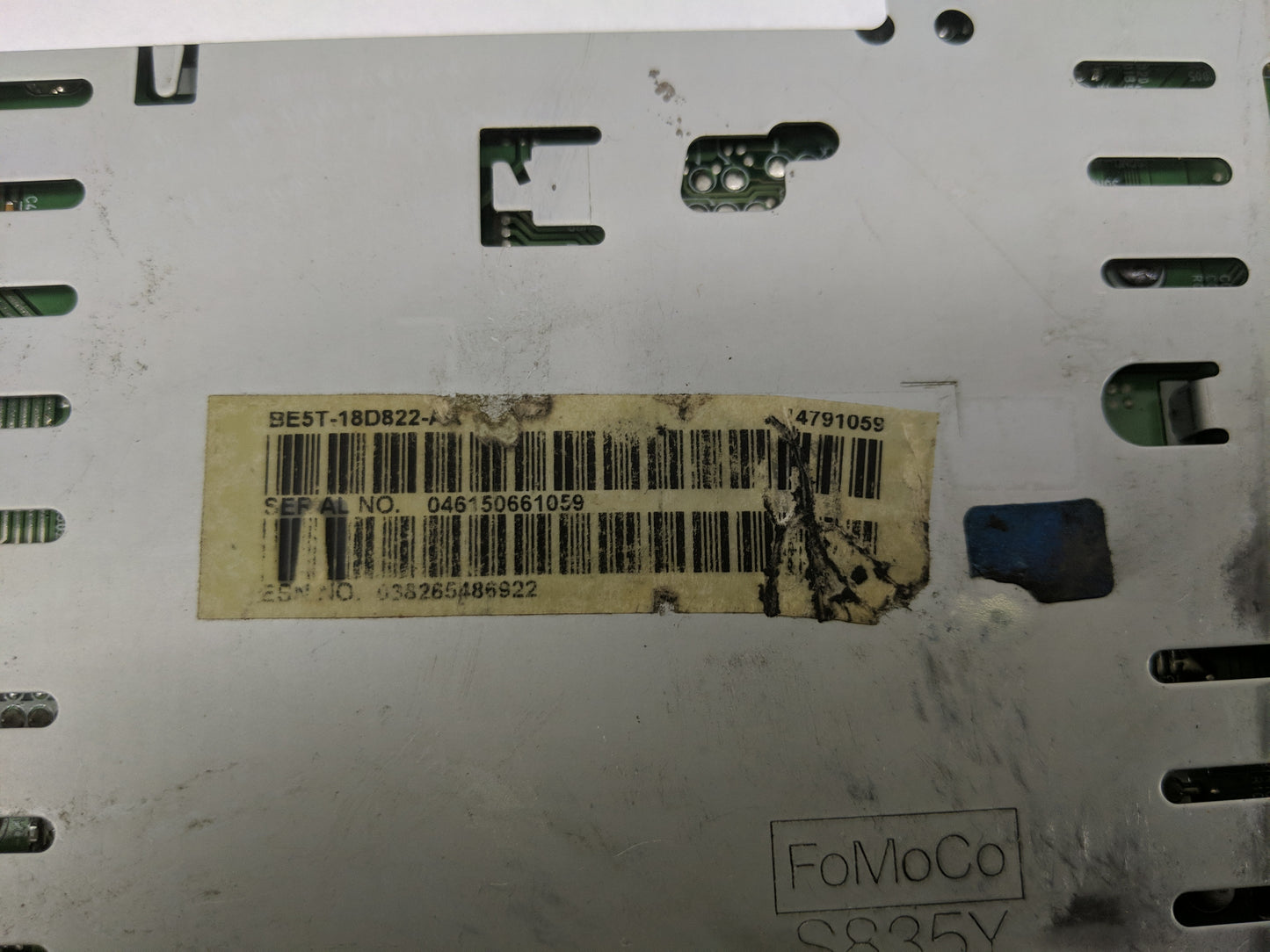2011-2012 Ford Fusion Radio AM FM Cd Player Receiver Replacement P/N:BE5T-18D822-AA Fits Fits 2011 2012 OEM Used Auto Parts 