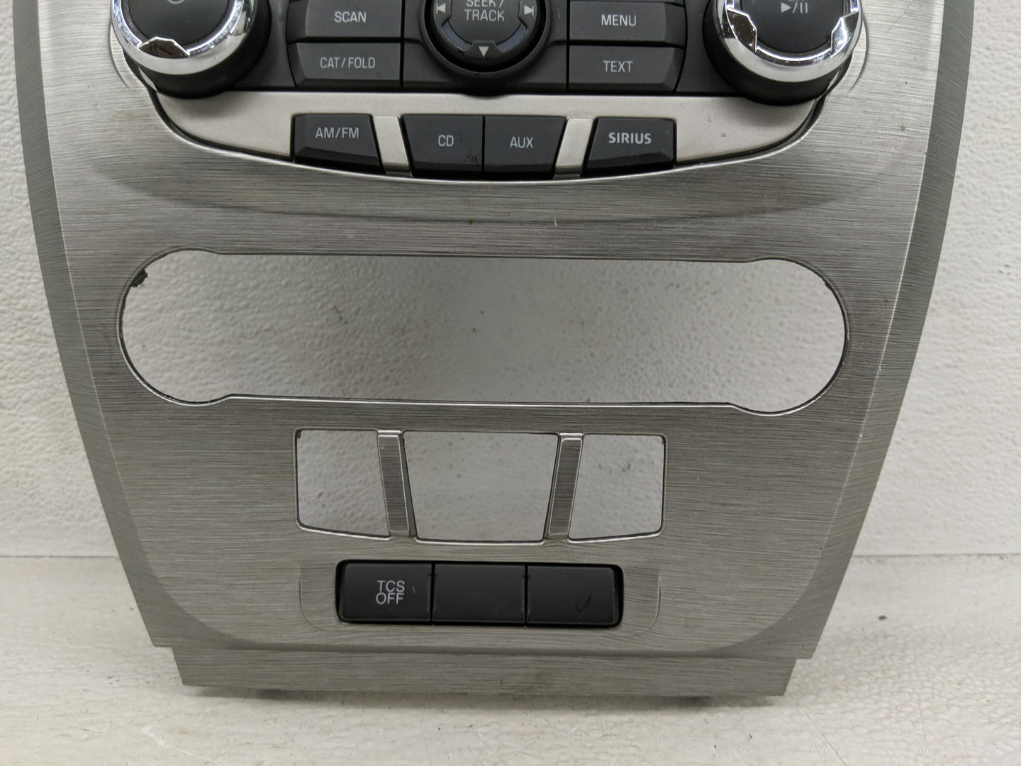 2010-2012 Ford Fusion Radio AM FM Cd Player Receiver Replacement P/N:9E5T-18A802-AE Fits Fits 2010 2011 2012 OEM Used Auto P