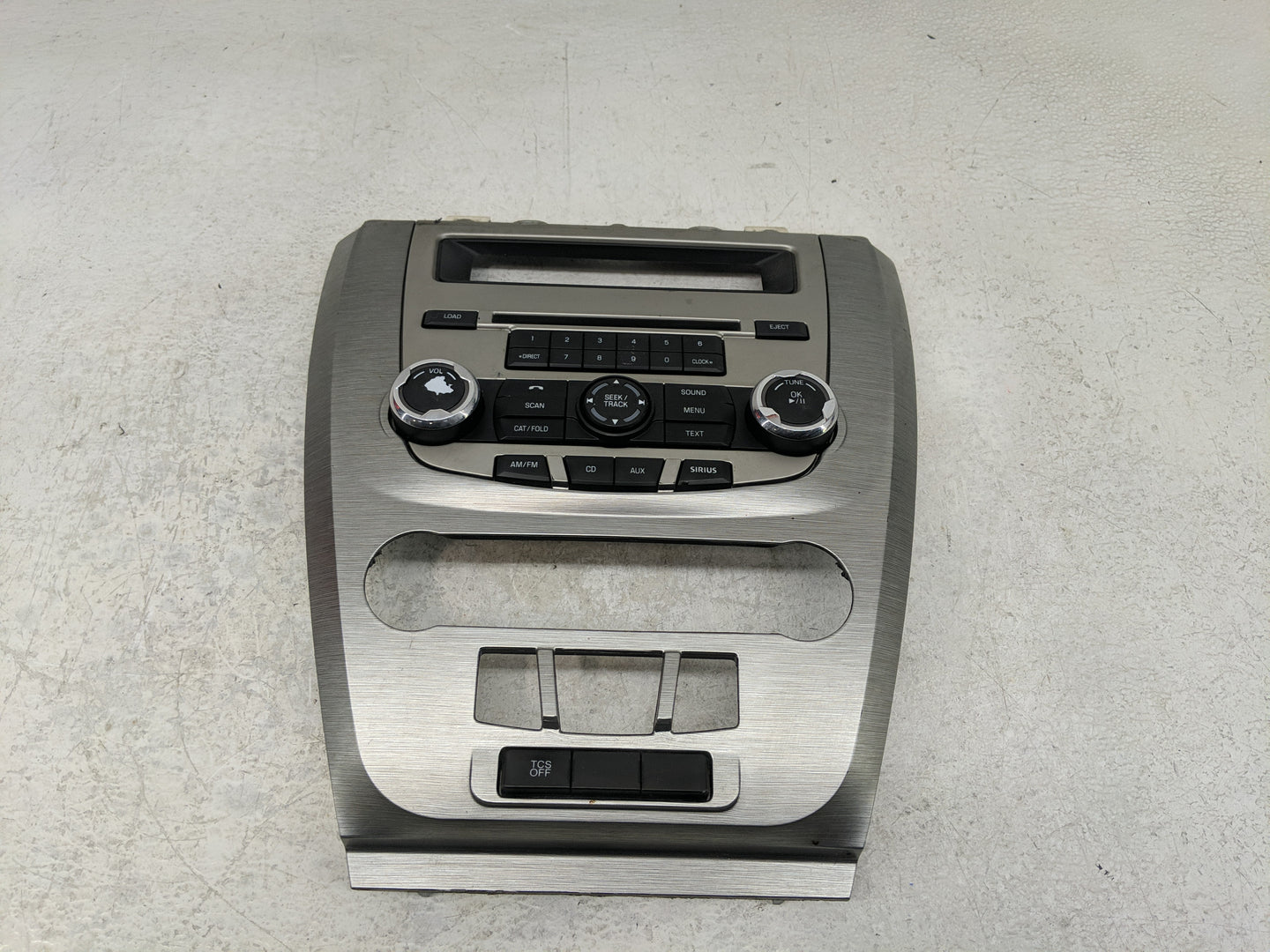 2010-2012 Ford Fusion Radio Control Panel - Oemusedautoparts1.com