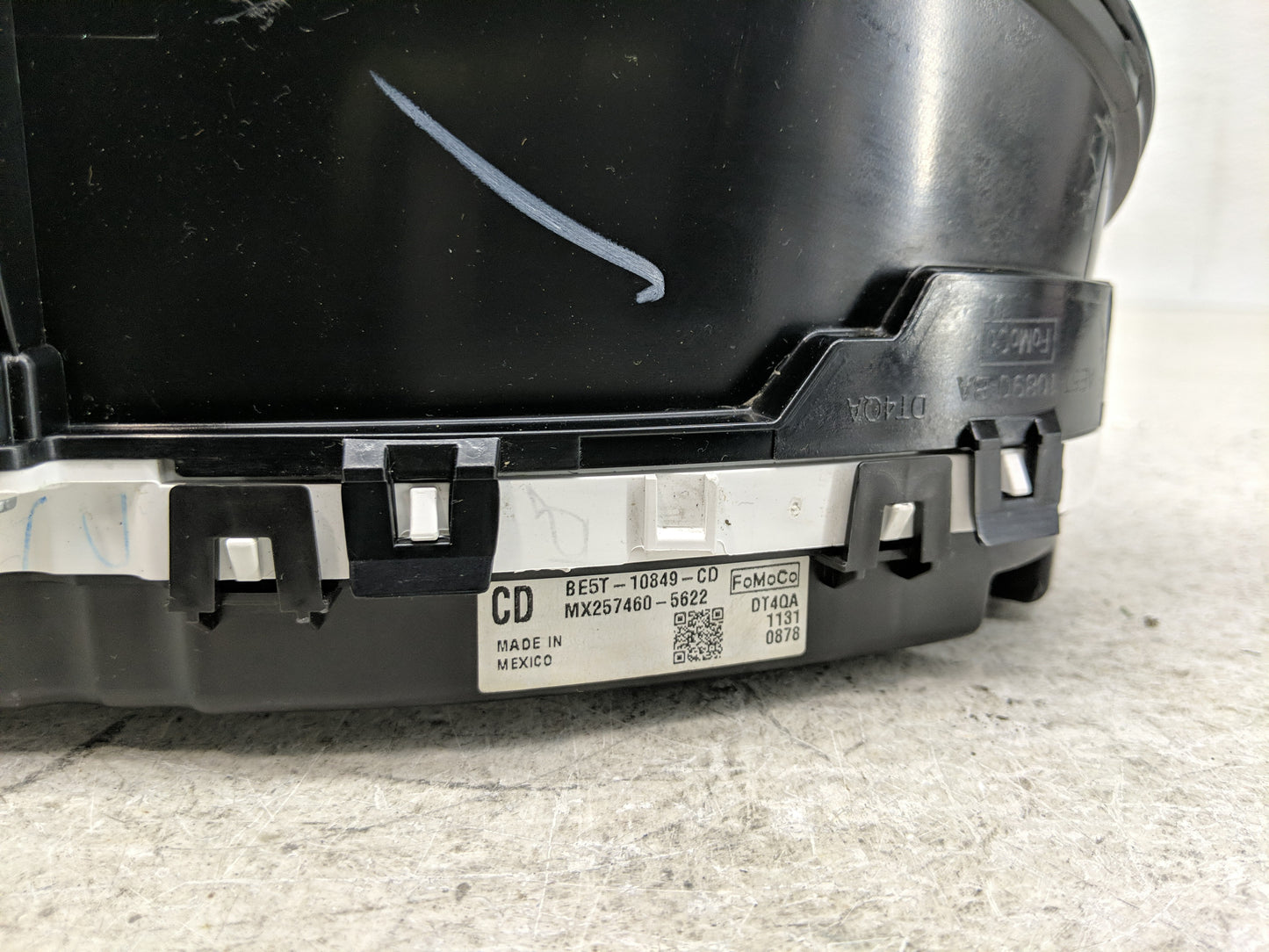 2011-2012 Ford Fusion Instrument Cluster Speedometer Gauges P/N:BE5T-10849-CD Fits Fits 2011 2012 OEM Used Auto Parts - Oemu