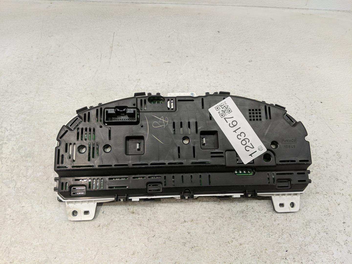 2011-2012 Ford Fusion Instrument Cluster Speedometer Gauges P/N:BE5T-10849-CD Fits Fits 2011 2012 OEM Used Auto Parts - Oemu