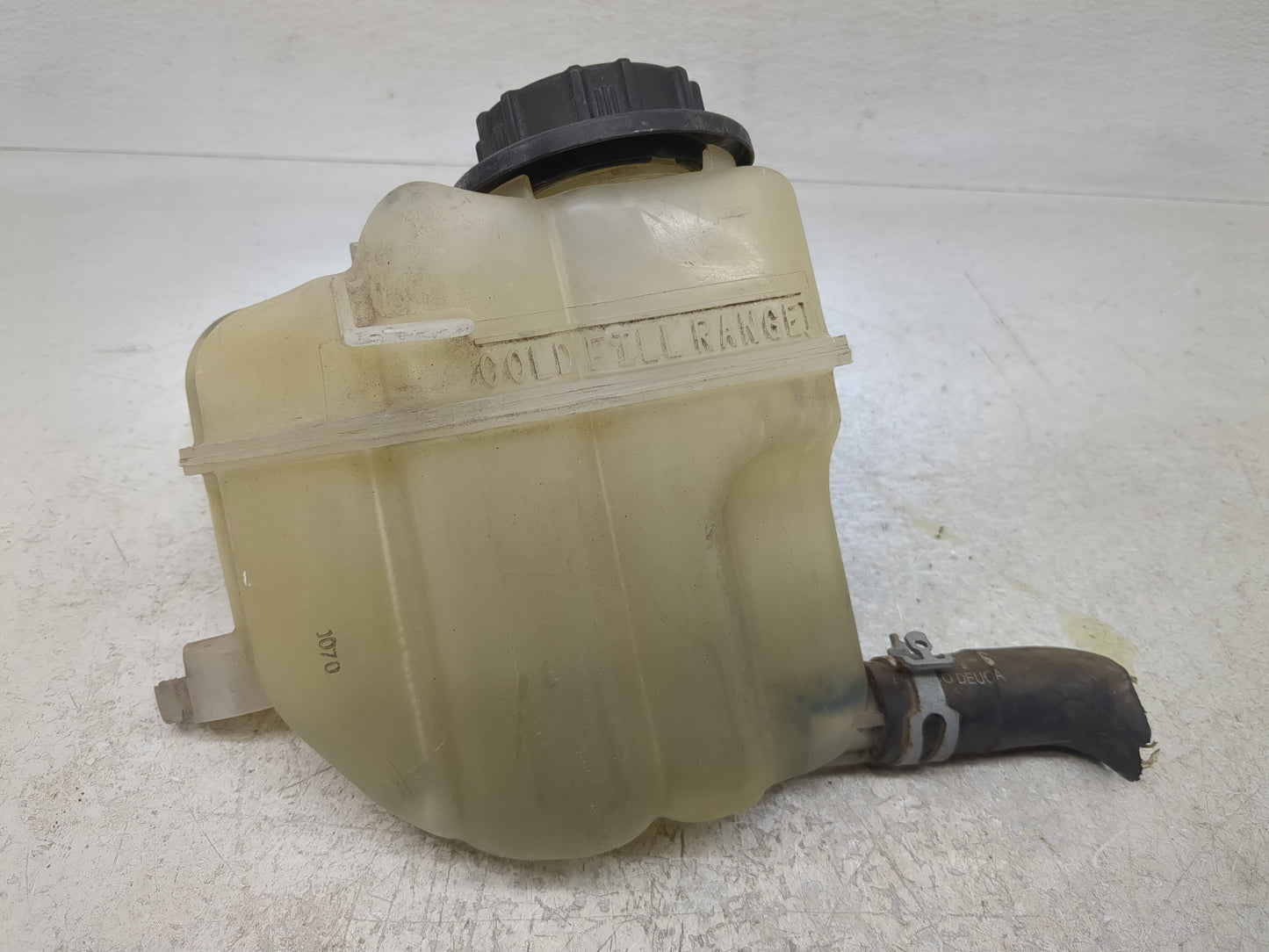 Ford Fusion Windshield Washer Fluid Reservoir Bottle Oem - Oemusedautoparts1.com