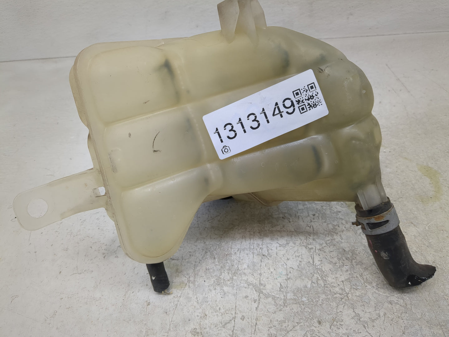 Ford Fusion Windshield Washer Fluid Reservoir Bottle Oem - Oemusedautoparts1.com