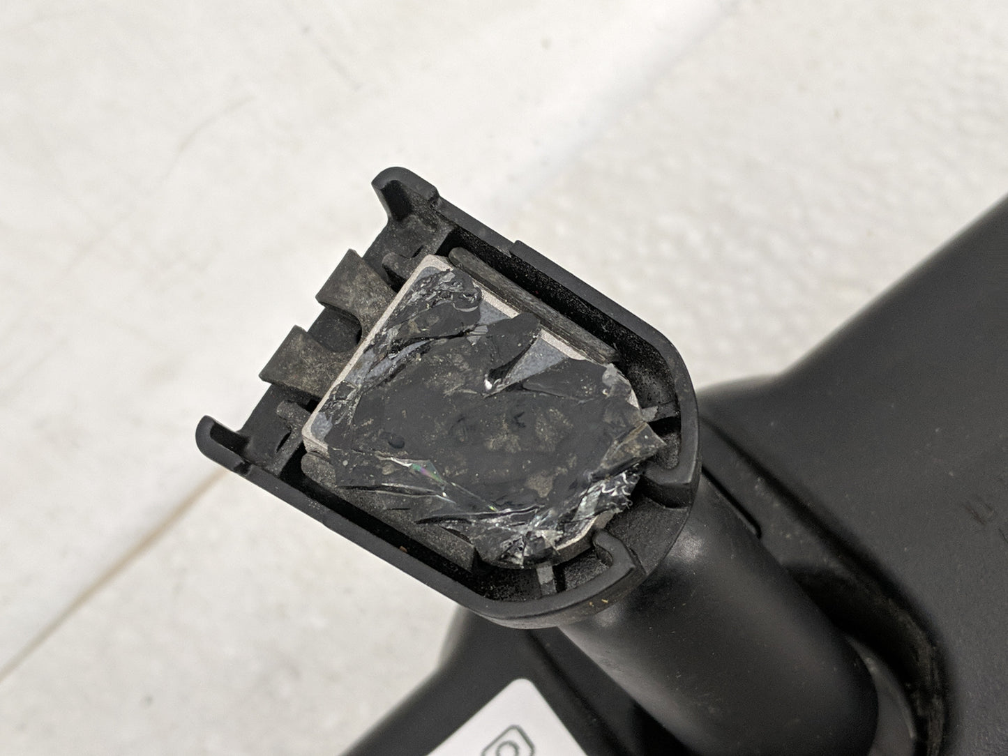 2010-2012 Ford Fusion Interior Rear View Mirror Replacement OEM P/N:8U5A-17E878-DE Fits OEM Used Auto Parts - Oemusedautopar