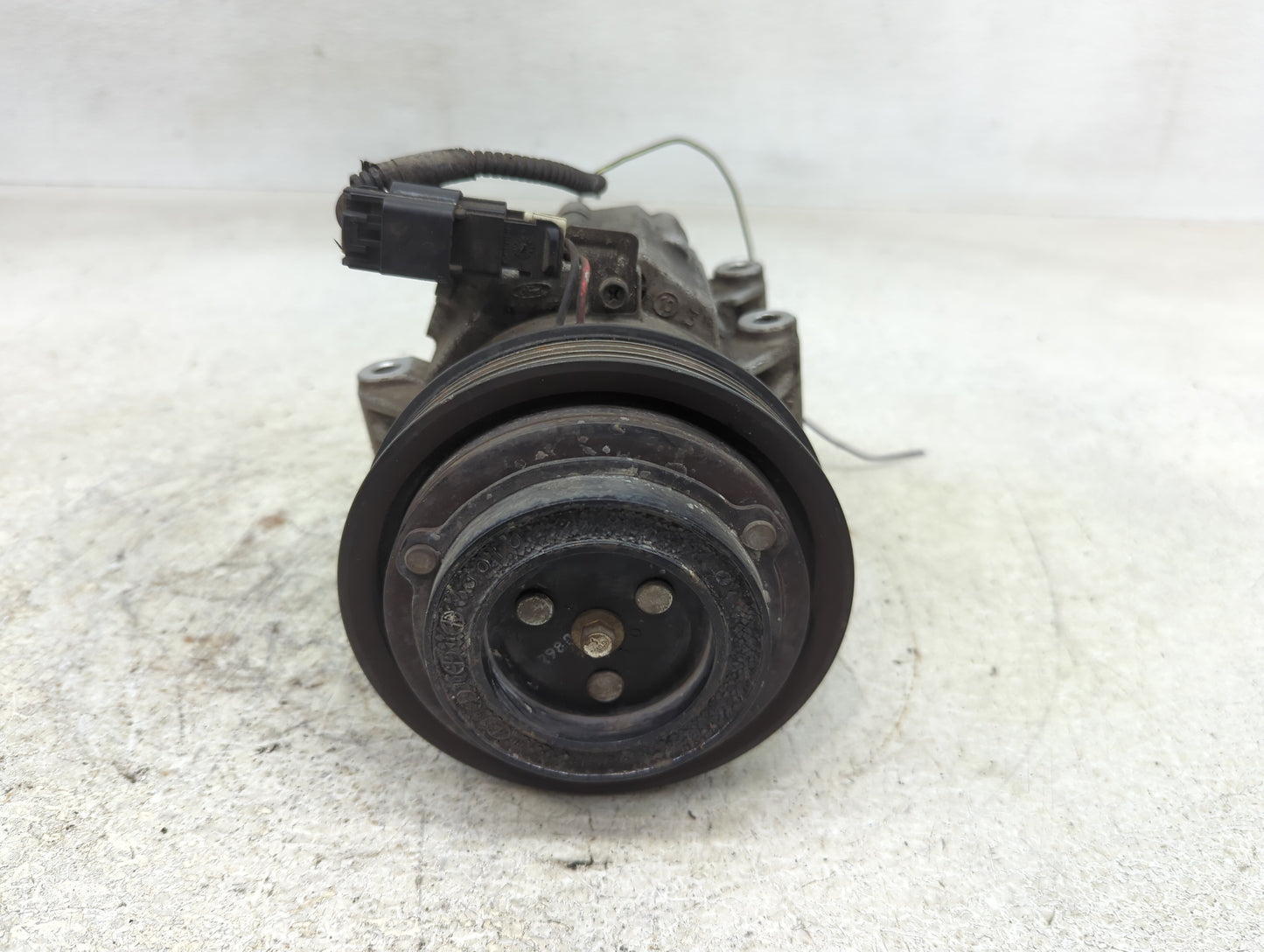 2011 Ford Fusion Air Conditioning A/c Ac Compressor Oem - Oemusedautoparts1.com