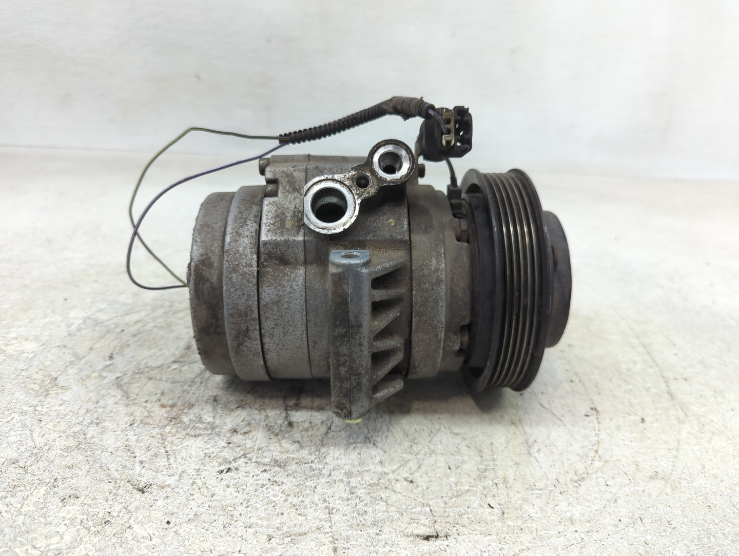 2011 Ford Fusion Air Conditioning A/c Ac Compressor Oem - Oemusedautoparts1.com