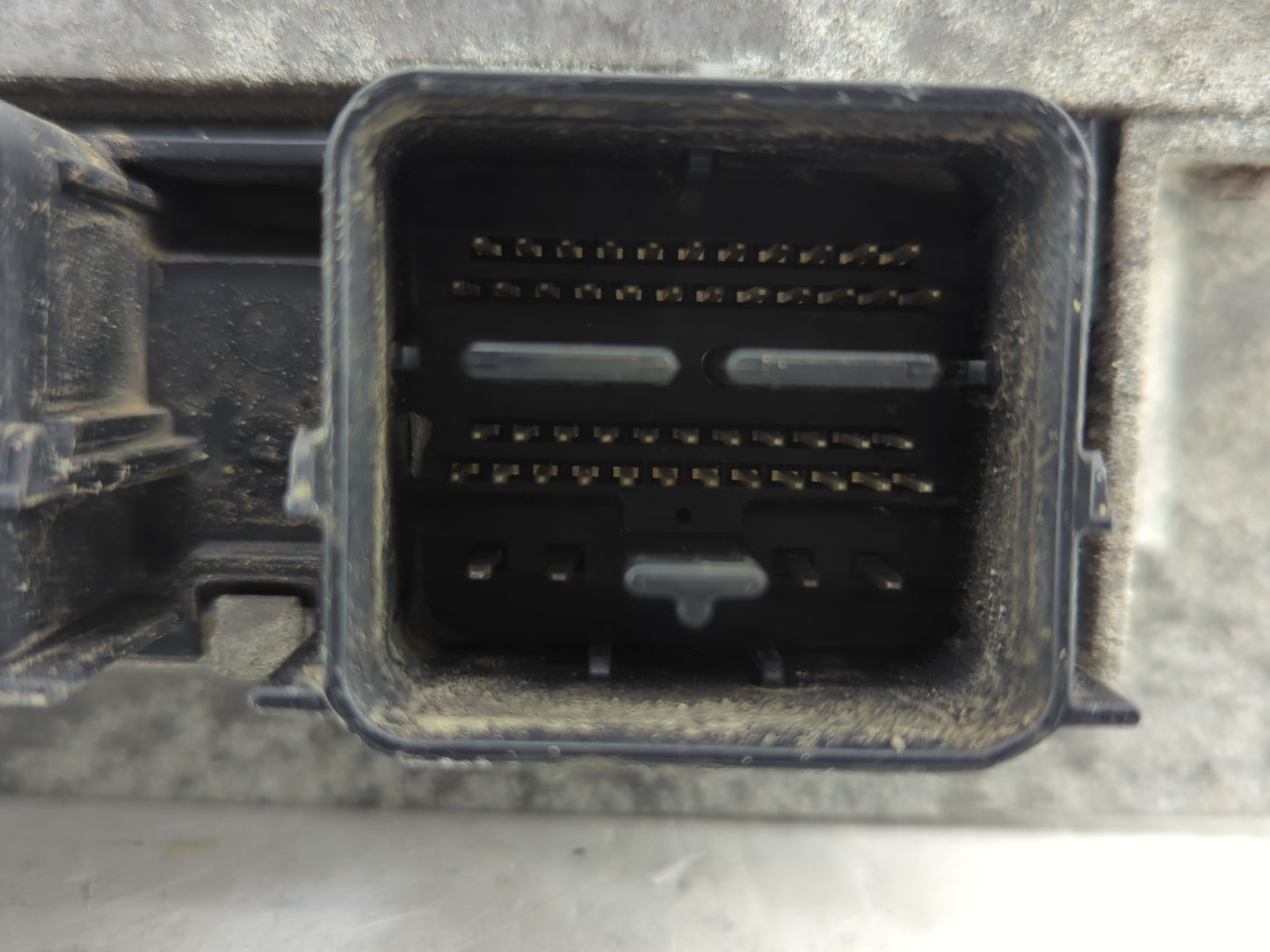 2011 Ford Fusion PCM Engine Control Computer ECU ECM PCU OEM P/N:AE5A-12A650-DGC Fits OEM Used Auto Parts - Oemusedautoparts