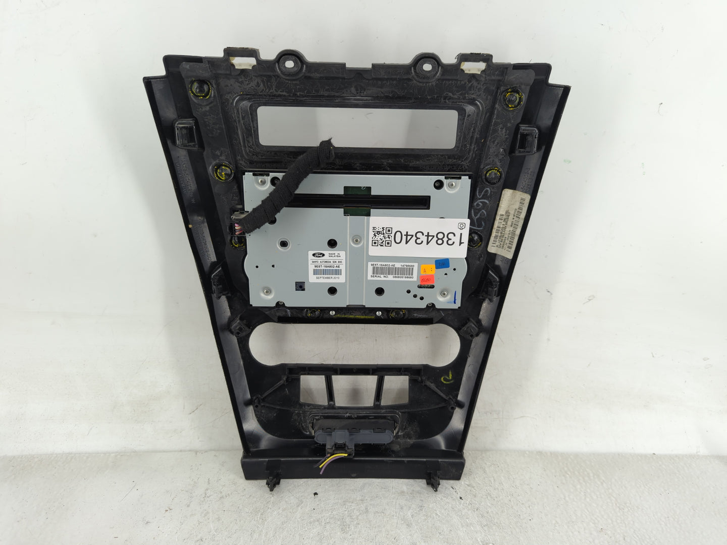 2010-2012 Ford Fusion Radio Control Panel - Oemusedautoparts1.com