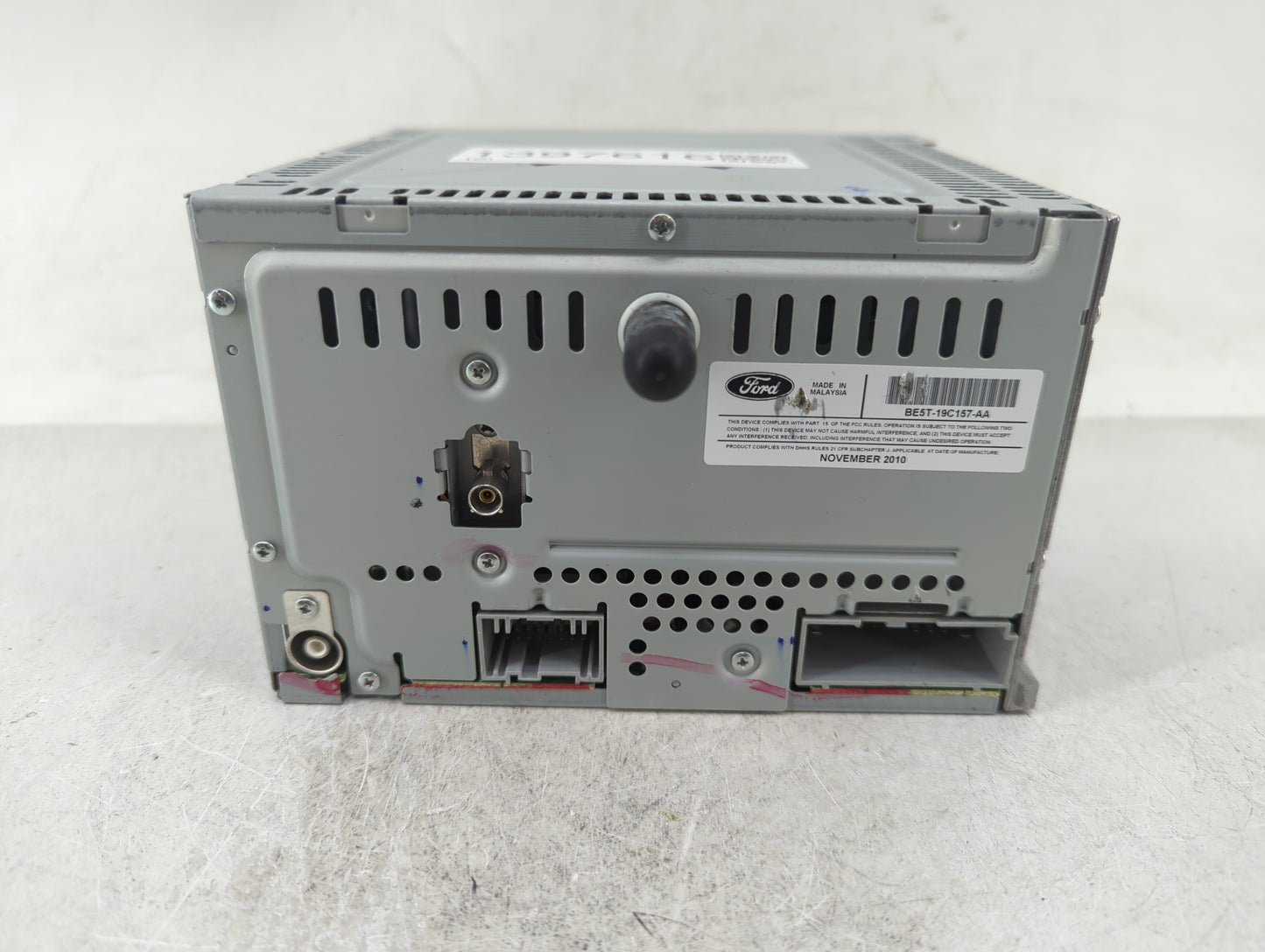 2010-2012 Ford Fusion Radio AM FM Cd Player Receiver Replacement P/N:BE5T-19C157-AA Fits Fits 2010 2011 2012 OEM Used Auto P