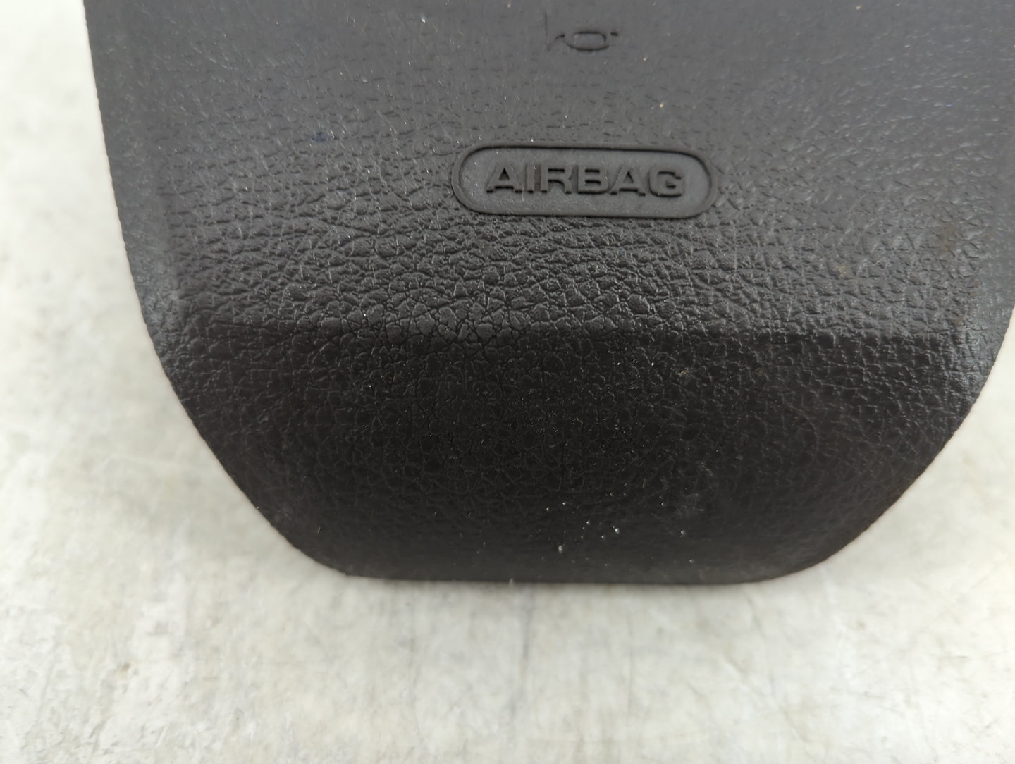 2010-2012 Ford Fusion Air Bag Driver Left Steering Wheel Mounted Fits Fits 2010 2011 2012 OEM Used Auto Parts - Oemusedautop
