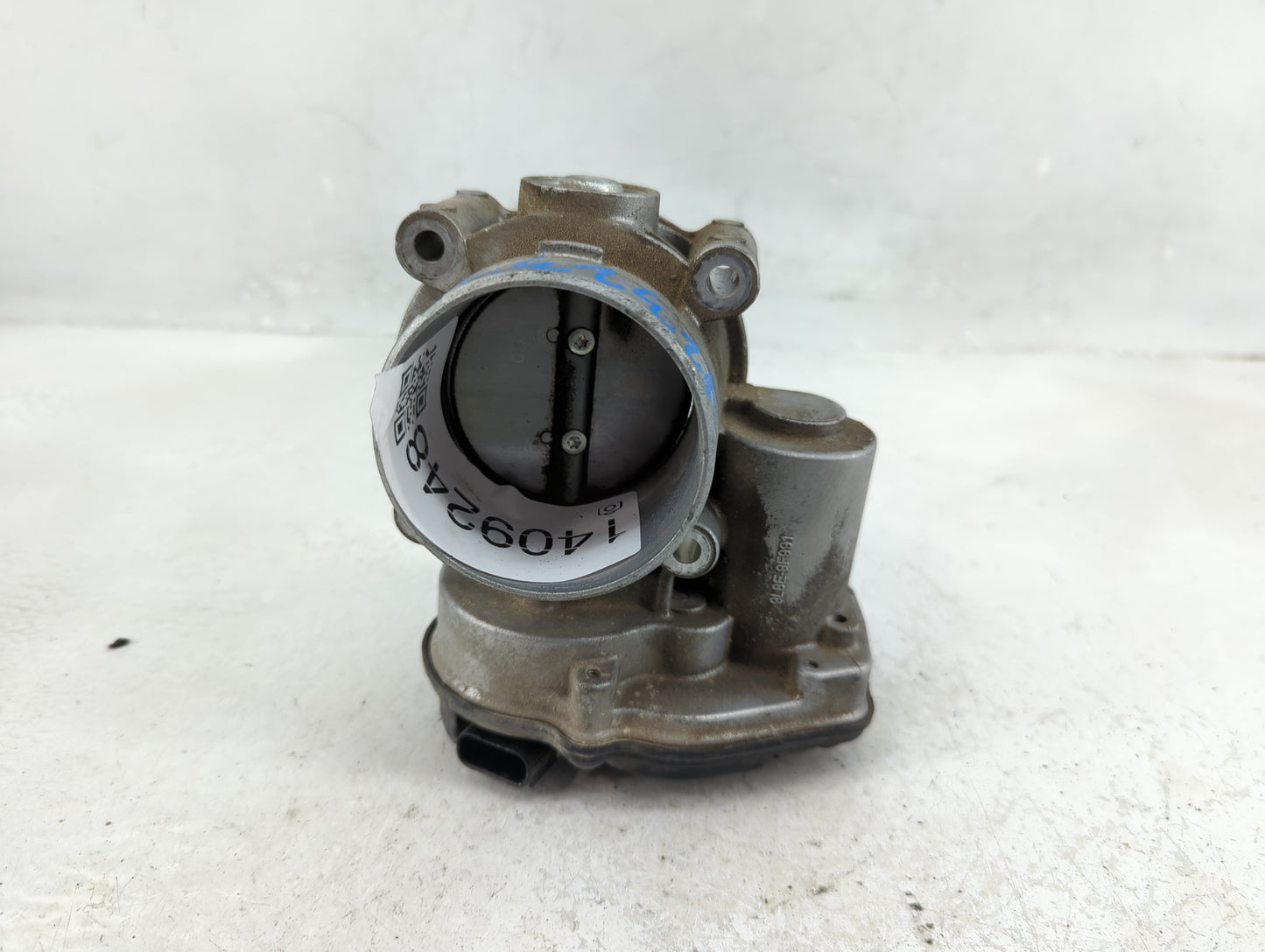 2010-2012 Ford Fusion Throttle Body Fits Fits 2009 2010 2011 2012 OEM Used Auto Parts - Oemusedautoparts1.com