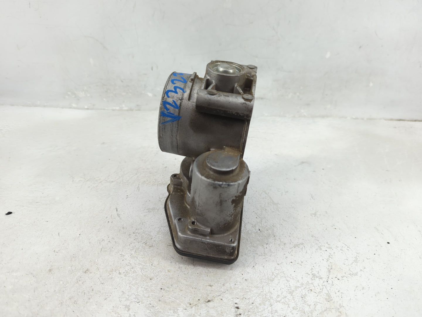 2010-2012 Ford Fusion Throttle Body Fits Fits 2009 2010 2011 2012 OEM Used Auto Parts - Oemusedautoparts1.com