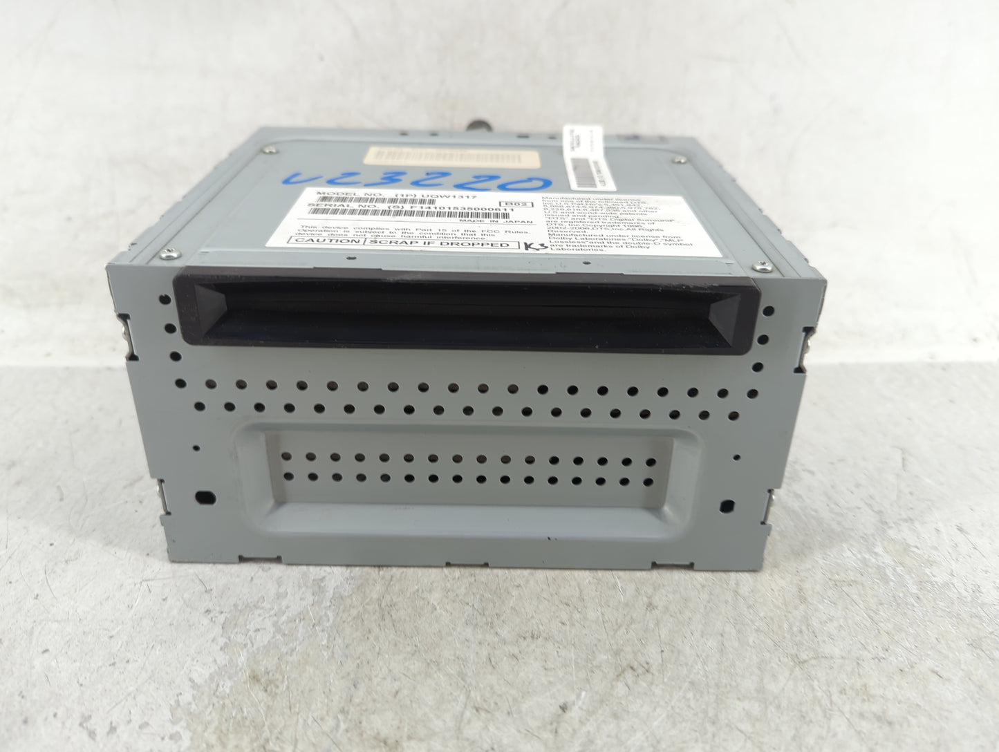 2011-2012 Ford Fusion Radio AM FM Cd Player Receiver Replacement P/N:BE5T-18D822-AA Fits Fits 2011 2012 OEM Used Auto Parts 