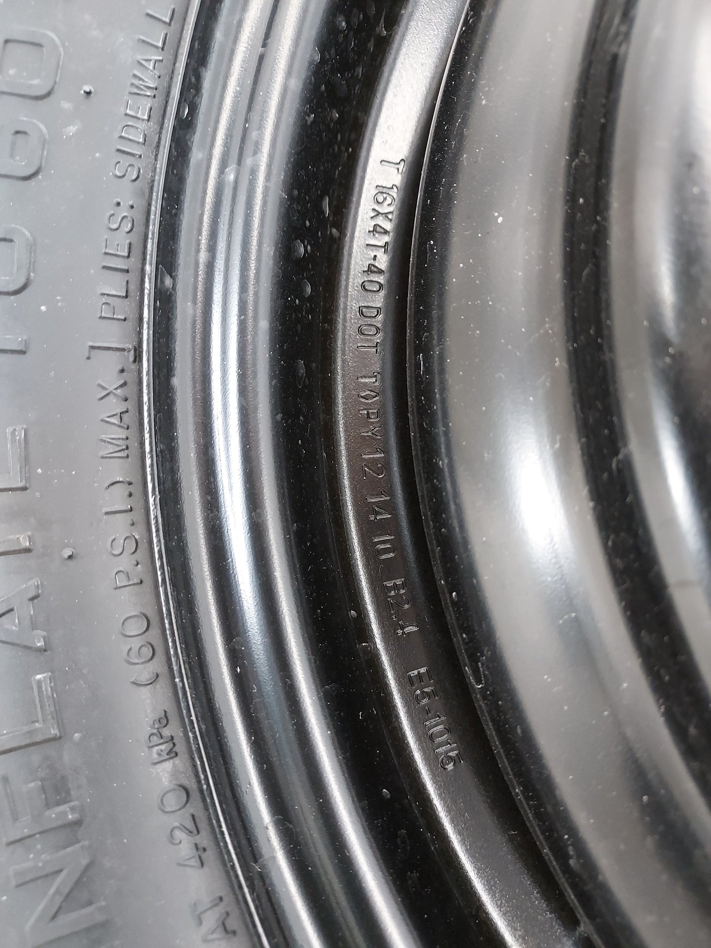 2006-2012 Ford Fusion Spare Donut Tire Wheel Rim Oem 1420770 - Oemusedautoparts1.com