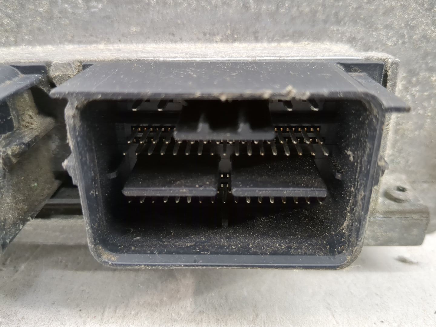 2011 Ford Fusion PCM Engine Control Computer ECU ECM PCU OEM P/N:AE5A-12A650-DBC 9L8A-12B684-NA, 6KXP6WASB2 Fits Fits 2010 O