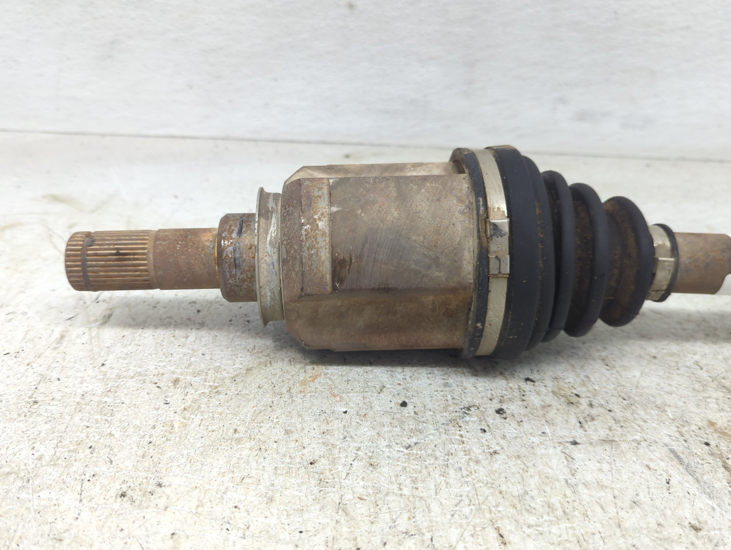 2010-2012 Ford Fusion Axle Shaft Front Driver Cv C/v - Oemusedautoparts1.com