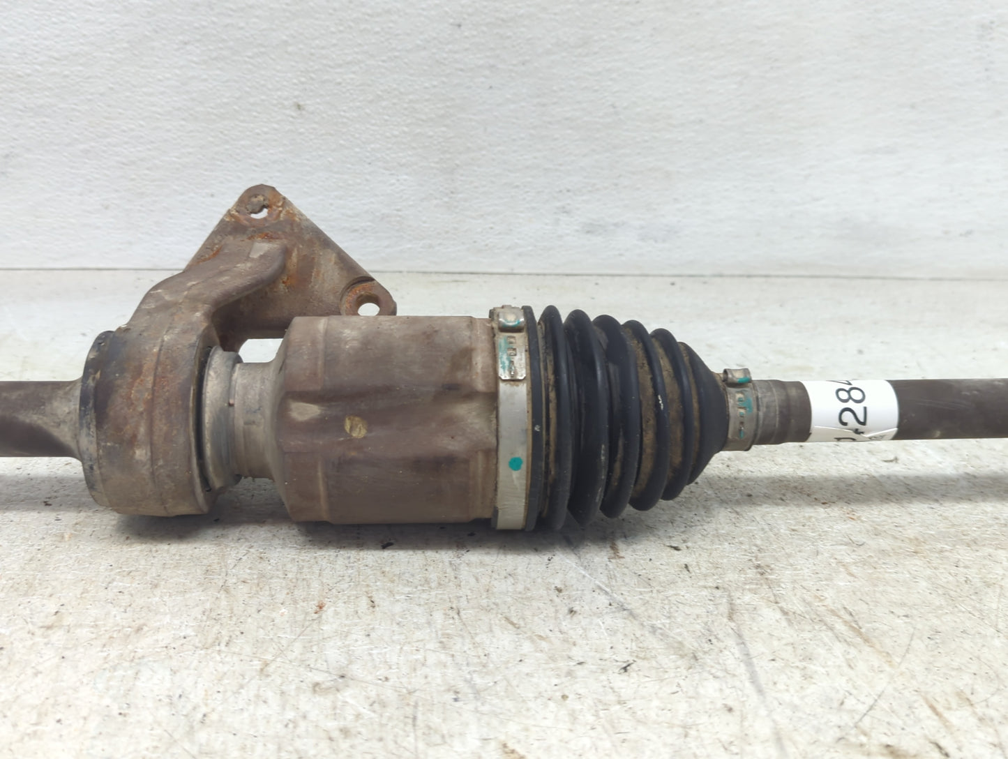 2010-2012 Ford Fusion Axle Shaft Front Passenger Cv C/v - Oemusedautoparts1.com
