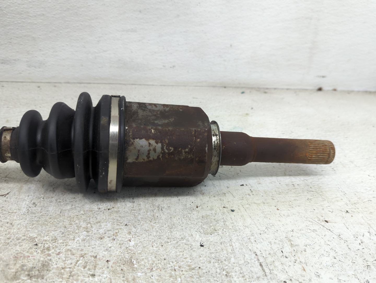 2010-2012 Ford Fusion Axle Shaft Front Driver Cv C/v - Oemusedautoparts1.com