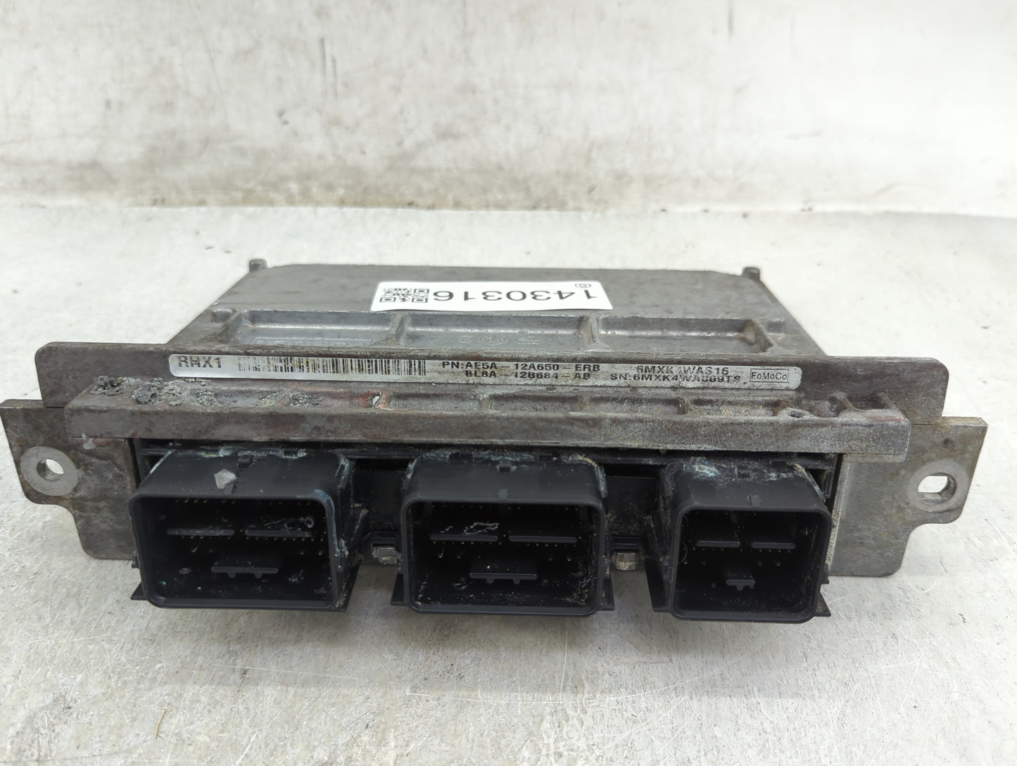 2011-2012 Ford Fusion PCM Engine Control Computer ECU ECM PCU OEM P/N:AE5A-ERB Fits Fits 2011 2012 OEM Used Auto Parts - Oem