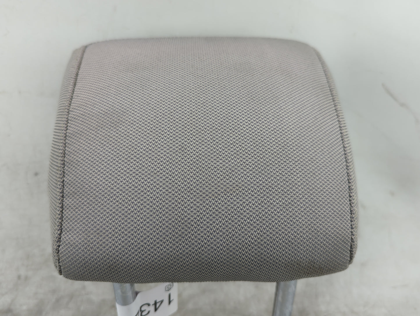 2011-2012 Ford Fusion Headrest Head Rest Front Driver Seat Grey - Oemusedautoparts1.com