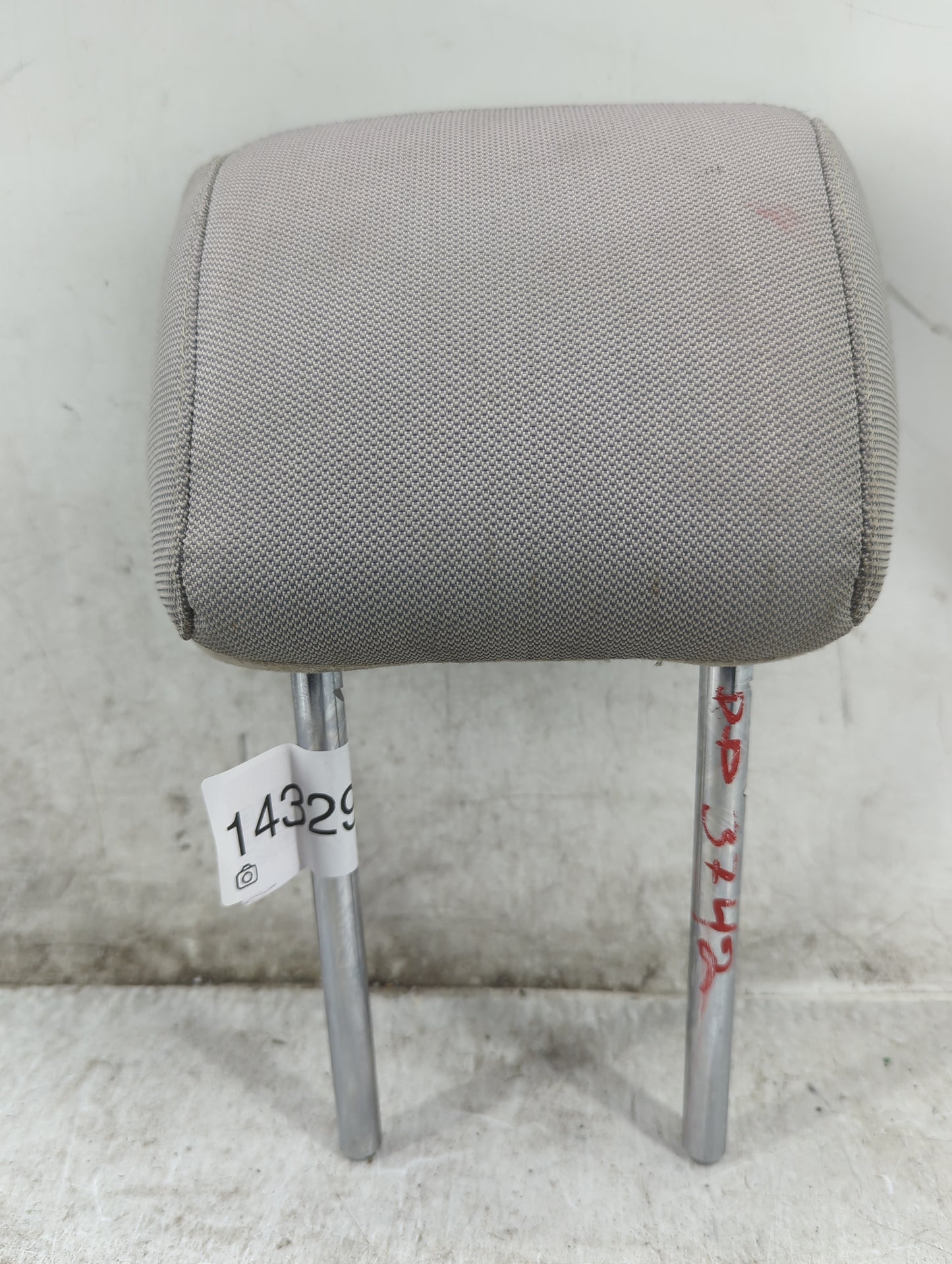 2011-2012 Ford Fusion Headrest Head Rest Rear Seat Fits Fits 2011 2012 OEM Used Auto Parts - Oemusedautoparts1.com